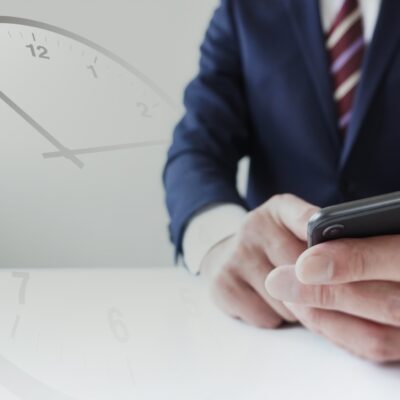 求職者フォローの最適なタイミングとは？効果的な方法とポイントを徹底解説